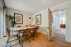 Kitchen diner angle 2- click for photo gallery